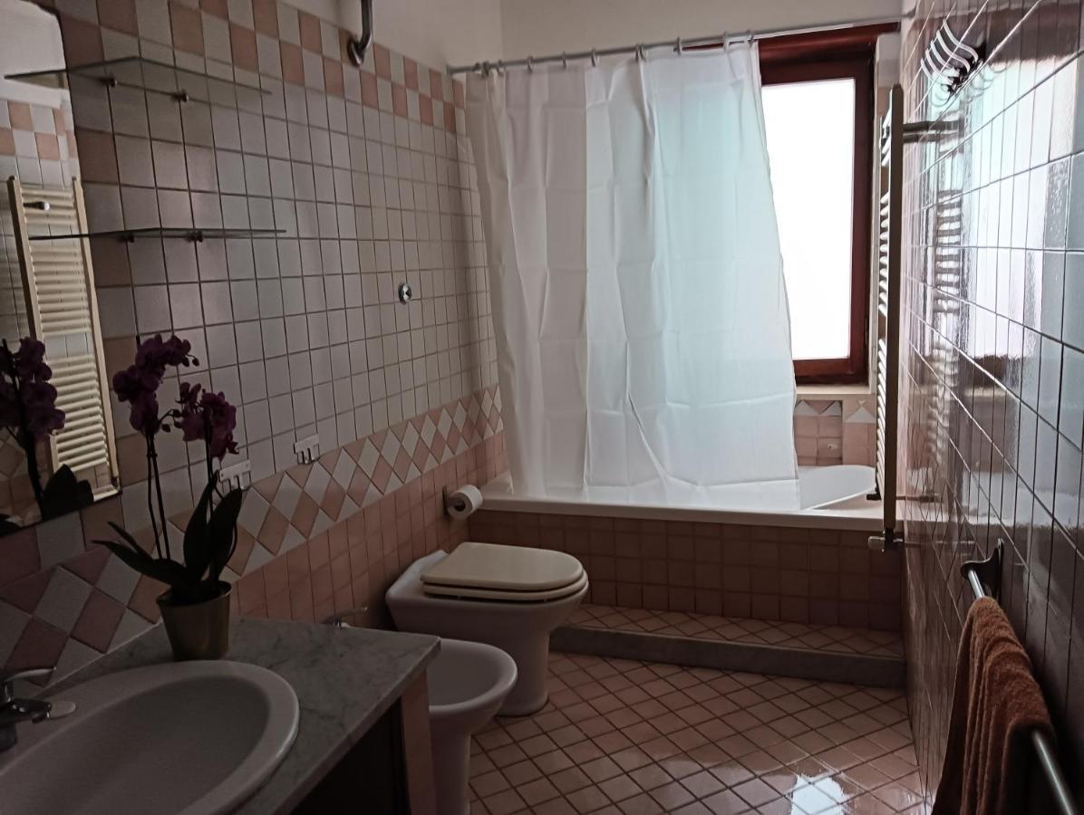 Laura Domus Appartement Portici Buitenkant foto